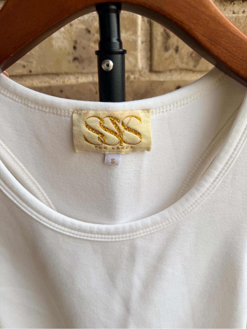 SSYS the label Women's White Racerback Tank - Sleek Everyday Layering size small - Picture 5 of 9